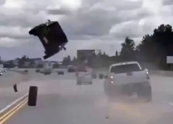 Σοκαριστικό ατύχημα με… απογείωση αυτοκινήτου