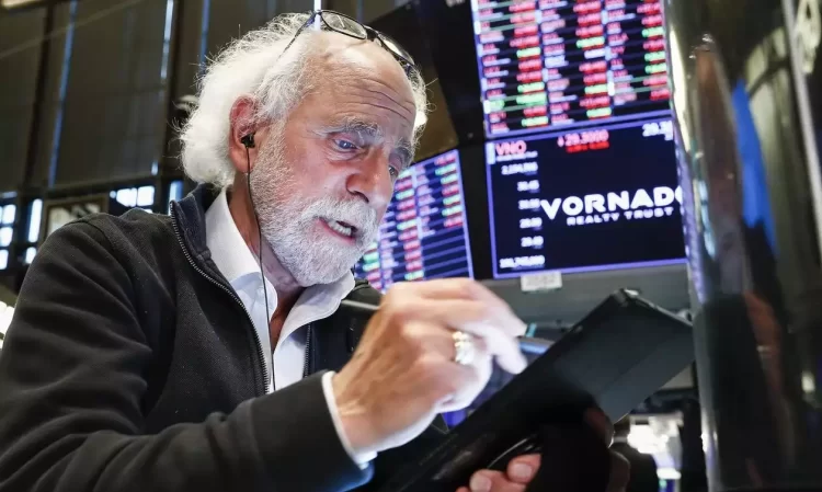 Το Sell οff στη Wall Street όπως το έζησε χρηματιστής – Τα σφηνάκια εσπρέσσο, η τρέλα και η απόγνωση