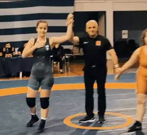 Τρία μετάλλια στην πάλη οι Ολύμπιοι Κατερίνης στους πανελλήνιους αγώνες σχολείων