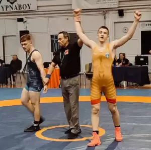 Τρία μετάλλια στην πάλη οι Ολύμπιοι Κατερίνης στους πανελλήνιους αγώνες σχολείων