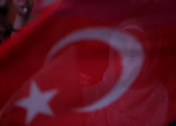 Αντιδράσεις για το «Κωνσταντινούπολη» και το «Οικουμενικό Πατριαρχείο» του Δένδια