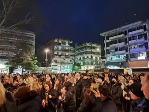 Βουβή διαμαρτυρία εις μνήμην αυτών που έφυγαν (εικόνες)