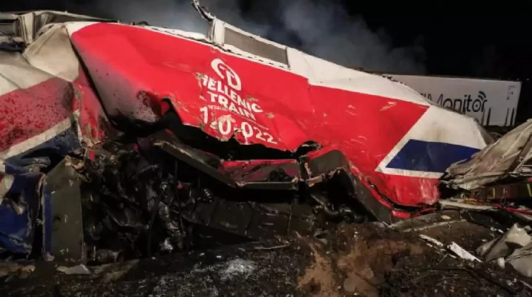 Δεν το χωράει ο νους: Στους 38 οι νεκροί από το σιδηροδρομικό δυστύχημα στα Τέμπη