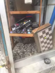 Διάρρηξη σε δύο καταστήματα στον Πλαταμώνα Πιερίας