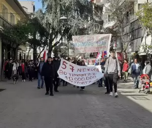 Η Πορεία Διαμαρτυρίας στην Κατερίνη για την τραγωδία στα Τέμπη (εικόνες)