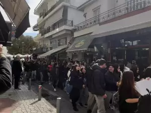 Η Πορεία Διαμαρτυρίας στην Κατερίνη για την τραγωδία στα Τέμπη (εικόνες)