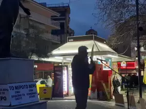 Η δημόσια συζήτηση στην Κεντρική Πλατεία Κατερίνης για την ιδιωτικοποίηση του νερού (φωτορεπορτάζ + βίντεο)