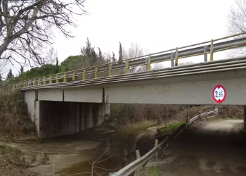 Πλήρης ανακατασκευή της γέφυρας στο Αιγίνιο Πιερίας