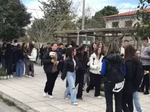 Πορεία στη μνήμη των θυμάτων των Τεμπών στη Λεπτοκαρυά