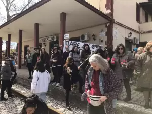 Πορεία στη μνήμη των θυμάτων των Τεμπών στη Λεπτοκαρυά