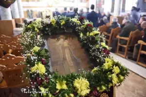 Υποδοχή του Ιερού Λειψάνου της Αγίας Αικατερίνης στον Κολινδρό Υποδοχή του Ιερού Λειψάνου της Αγίας Αικατερίνης στον Κολινδρό