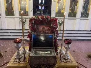 Υποδοχή του Ιερού Λειψάνου της Αγίας Αικατερίνης στον Κολινδρό Υποδοχή του Ιερού Λειψάνου της Αγίας Αικατερίνης στον Κολινδρό