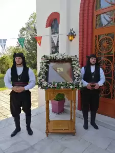 Πανηγυρικές Eκδηλώσεις στον Άγιο Γεώργιο Περιστερεώτα Πανηγυρικές Eκδηλώσεις στον Άγιο Γεώργιο Περιστερεώτα