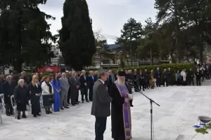 Δ.Αδαμόπουλος: Δεν ξεχνάμε τα τραγικά γεγονότα τού 1946 στο Λιτόχωρο, γι’ αυτό και βροντοφωνάζουμε: Ποτέ πια εμφύλιος! Δ.Αδαμόπουλος: Δεν ξεχνάμε τα τραγικά γεγονότα τού 1946 στο Λιτόχωρο, γι’ αυτό και βροντοφωνάζουμε: Ποτέ πια εμφύλιος!