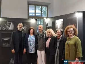 Φωτογραφική Ομάδα Κατερίνης: Η «Χαμένη Αθωότητα» σε μια  έκθεση  φωτογραφίας