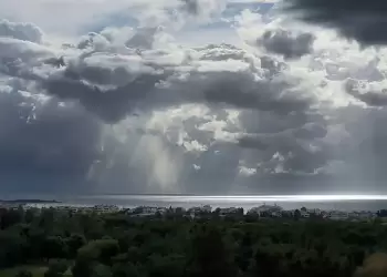 Ο Καιρός σήμερα για Κατερίνη και Πιερία: Μεγάλη Τετάρτη – Συννεφιά και άνοδος θερμοκρασίας