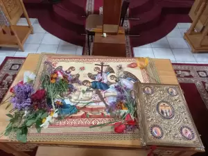 Κατερίνη: Στολισμένοι Επιτάφιοι της πόλης