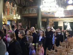 Κατερίνη: Στολισμένοι Επιτάφιοι της πόλης (συνεχής ενημέρωση)