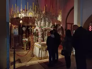 Κατερίνη: Στολισμένοι Επιτάφιοι της πόλης