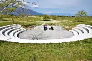 Ολύμπια Εν Δίω - Ξενάγηση της Αντιπεριφερειάρχη Σοφίας Μαυρίδου στον Ολυμπιονικό Χώρο Ολύμπια Εν Δίω – Ξενάγηση της Αντιπεριφερειάρχη Σοφίας Μαυρίδου στον Ολυμπιονικό Χώρο