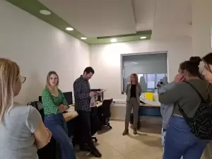 Ολύμπιο Βήμα: Μαθητές από το Szolnok της Ουγγαρίας στις εγκαταστάσεις της εφημερίδας Ολύμπιο Βήμα: Μαθητές από το Szolnok της Ουγγαρίας στις εγκαταστάσεις της εφημερίδας