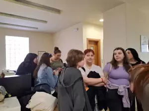 Ολύμπιο Βήμα: Μαθητές από το Szolnok της Ουγγαρίας στις εγκαταστάσεις της εφημερίδας Ολύμπιο Βήμα: Μαθητές από το Szolnok της Ουγγαρίας στις εγκαταστάσεις της εφημερίδας