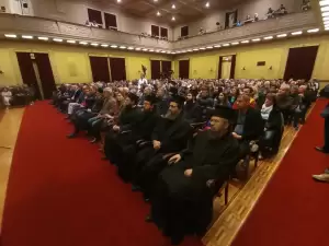 Ο Σεβασμιώτατος Μητροπολίτης Κίτρους Κ. Γεώργιος σε Βιβλιοπαρουσίαση