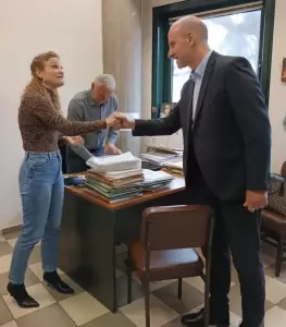 Έναν εποικοδομητικό διάλογο πραγματοποίησε με την Πρόεδρο του Δικηγορικού Συλλόγου κα. Α. Στρίμπα και μέλη του Δ.Σ  ο υποψήφιος Βουλευτής Φώντας Μπαραλιάκος