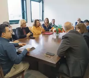 Έναν εποικοδομητικό διάλογο πραγματοποίησε με την Πρόεδρο του Δικηγορικού Συλλόγου κα. Α. Στρίμπα και μέλη του Δ.Σ  ο υποψήφιος Βουλευτής Φώντας Μπαραλιάκος