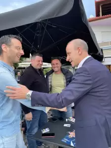 Και στο Αιγίνιο βροντερό το παρόν του κόσμου στην ομιλία του υπ.βουλευτή της ΝΔ, κ. Φώντα Μπαραλιάκου.