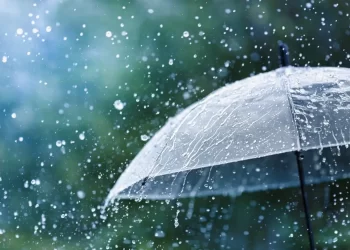 Ο Καιρός σήμερα για Κατερίνη και Πιερία: Βροχές και σποραδικές καταιγίδες την Δευτέρα