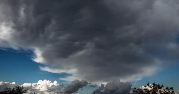 Ο Καιρός σήμερα για Κατερίνη και Πιερία: Συννεφιά με βροχές και καταιγίδες την Πέμπτη
