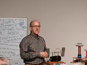 Μουσείο Logic Επιστήμης και Τεχνολογίας: Από τα σήματα Mors στην ηλεκτρονική αλληλογραφία Μουσείο Logic Επιστήμης και Τεχνολογίας: Από τα σήματα mors στην ηλεκτρονική αλληλογραφία