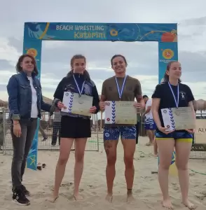 Οι Ολύμπιοι Κατερίνης πρωταθλητές Ελλάδας στις γυναίκες και δεύτεροι στους άνδρες Οι Ολύμπιοι Κατερίνης πρωταθλητές Ελλάδας στις γυναίκες και δεύτεροι στους άνδρες