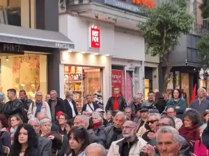 Συγκέντρωση του ΚΚΕ στην Κατερίνη: Δίνουμε τη μάχη μέχρι την τελευταία στιγμή για πολύ πιο ισχυρό ΚΚΕ (εικόνες & βίντεο) Συγκέντρωση του ΚΚΕ στην Κατερίνη: Δίνουμε τη μάχη μέχρι την τελευταία στιγμή για πολύ πιο ισχυρό ΚΚΕ