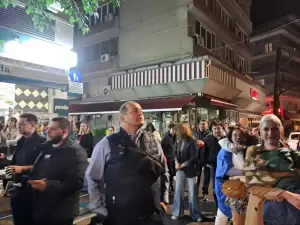 Την πρωτιά του βουλευτή Φώντα Μπαραλιάκου γιόρτασαν τα μεσάνυχτα μέλη της Νέας Δημοκρατίας