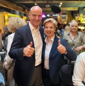 Το αδιαχώρητο στην εκδήλωση του Φώντα Μπαραλιάκου για τις γυναίκες Το αδιαχώρητο στην εκδήλωση του Φώντα Μπαραλιάκου για τις γυναίκες