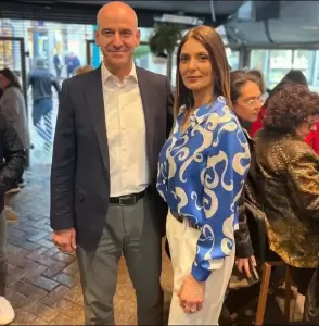 Το αδιαχώρητο στην εκδήλωση του Φώντα Μπαραλιάκου για τις γυναίκες Το αδιαχώρητο στην εκδήλωση του Φώντα Μπαραλιάκου για τις γυναίκες