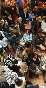 Το αδιαχώρητο στην εκδήλωση του Φώντα Μπαραλιάκου για τις γυναίκες Το αδιαχώρητο στην εκδήλωση του Φώντα Μπαραλιάκου για τις γυναίκες