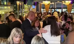 Το αδιαχώρητο στην εκδήλωση του Φώντα Μπαραλιάκου για τις γυναίκες Το αδιαχώρητο στην εκδήλωση του Φώντα Μπαραλιάκου για τις γυναίκες