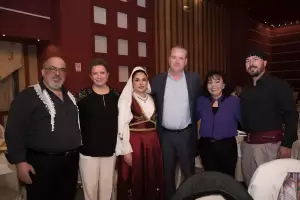 Το ξαθέρι: Ένα ξεχωριστό βράδυ στον ετήσιο χορό του Εργαστηρίου Κρητικής Παράδοσης και Πολιτισμού Πιερίας