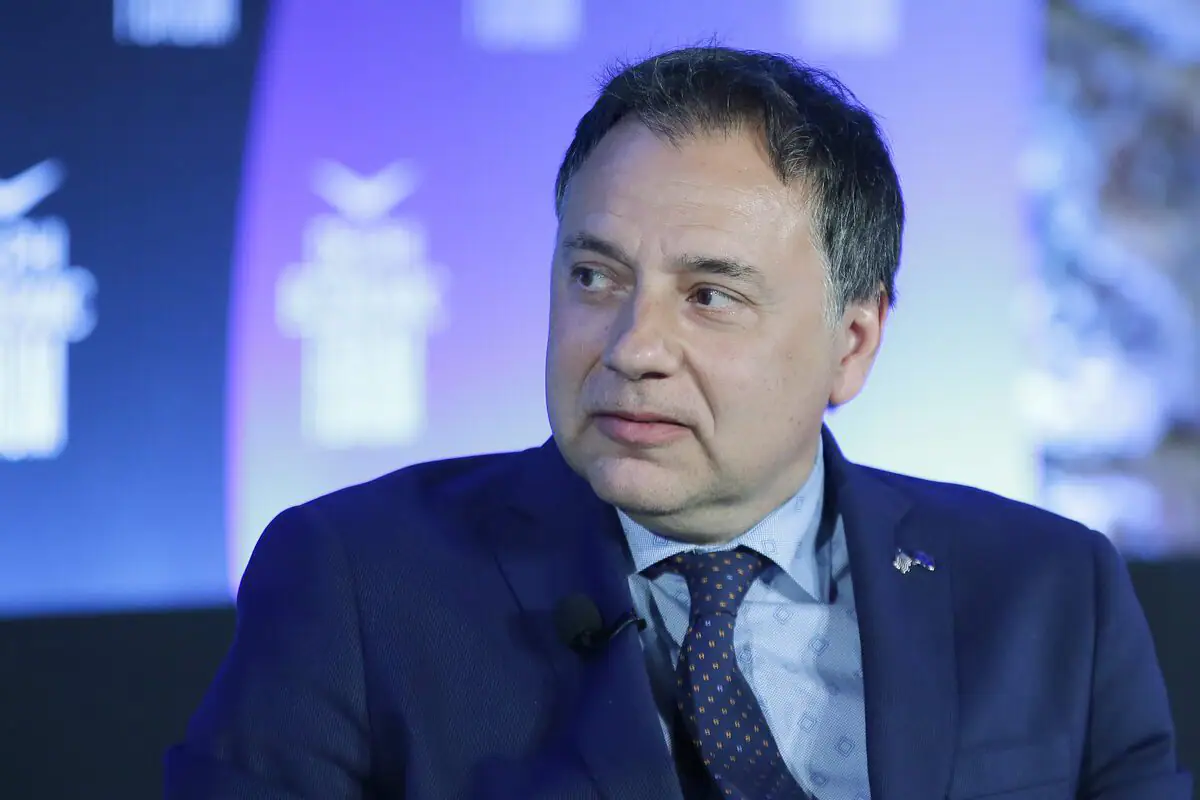 Υπηρεσιακός πρωθυπουργός ο Ιωάννης Σαρμάς – Παραλαμβάνει «μπλε φάκελο» από τον Μητσοτάκη Υπηρεσιακός πρωθυπουργός ο Ιωάννης Σαρμάς – Παραλαμβάνει «μπλε φάκελο» από τον Μητσοτάκη