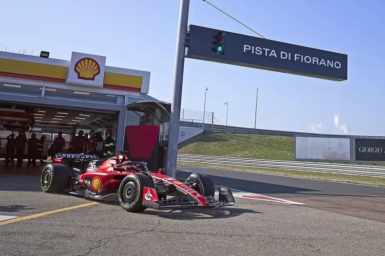 Η Ferrari δοκίμασε νέες αναβαθμίσεις της Sf 23 στο Φιοράνο