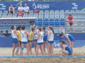 H Eλίνα Τζένγκο Σημαιοφόρος της Ελληνικής Ομάδας