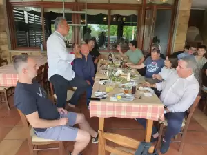 ΑΟΚ Αιγινιακός: Αποχαιρετιστήριο τραπέζι! ΑΟΚ Αιγινιακός: Αποχαιρετιστήριο τραπέζι!