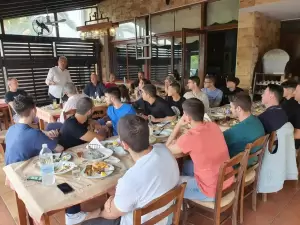 ΑΟΚ Αιγινιακός: Αποχαιρετιστήριο τραπέζι! ΑΟΚ Αιγινιακός: Αποχαιρετιστήριο τραπέζι!