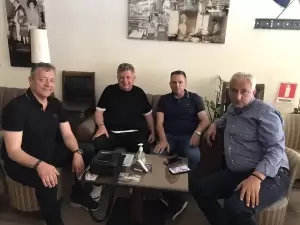 Κλιμάκιο της Νέας Δημοκρατίας στον Κορινό Κατερίνης (εικόνες) Επίσκεψη στον Κορινό Κατερίνης των υποψηφίων Βουλευτών Ημαθίας Βεσυρόπουλου και Βασιλειάδη (Φωτορεπορτάζ)