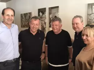 Κλιμάκιο της Νέας Δημοκρατίας στον Κορινό Κατερίνης (εικόνες) Επίσκεψη στον Κορινό Κατερίνης των υποψηφίων Βουλευτών Ημαθίας Βεσυρόπουλου και Βασιλειάδη (Φωτορεπορτάζ)