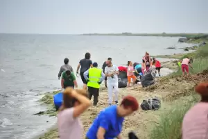 Εθελοντική Ομάδα Καθαρισμού των Ακτών του Δήμου Πύδνας Κολινδρού: Καθαρίζοντας την Αλυκή