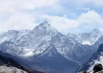 Ιμαλάια: Συναγερμός για τους παγετώνες – Λιώνουν πιο γρήγορα από ποτέ, κίνδυνος για 2 δισ. ανθρώπους